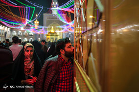 زائران حرم امام رضا (ع)
