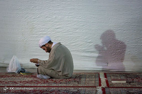 آیین اعتکاف در حرم حضرت امام رضا (ع)
