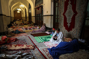 آیین اعتکاف در حرم حضرت امام رضا (ع)