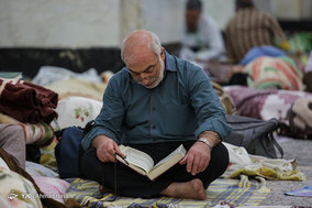 آیین اعتکاف در حرم حضرت امام رضا (ع)