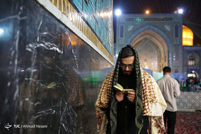 آیین اعتکاف در حرم حضرت امام رضا (ع)