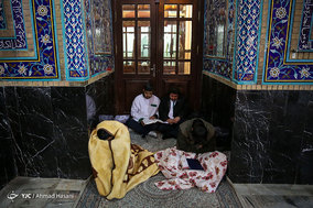 آیین اعتکاف در حرم حضرت امام رضا (ع)