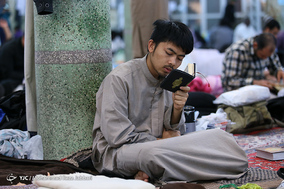 آیین معنوی اعتکاف در قم