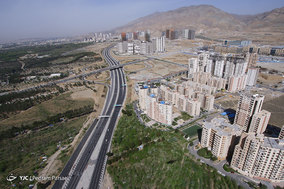 گشت هوایی هلال احمر بر فراز منطقه چیتگر