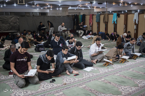 آیین معنوی اعتکاف در مسجد قدس