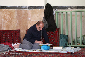 مراسم معنوی اعتکاف در مسجد مرتضی علی (ع)