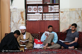 مراسم معنوی اعتکاف در مسجد مرتضی علی (ع)