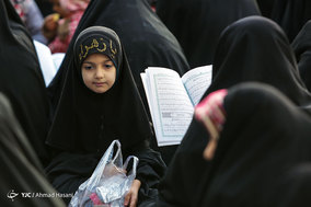 قرائت دعای پرفضیلت ام داوود در حرم مطهر امام رضا (ع)