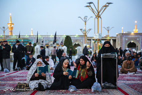 قرائت دعای پرفضیلت ام داوود در حرم مطهر امام رضا (ع)