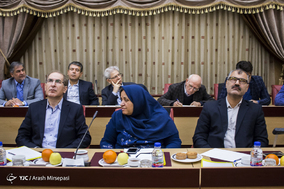 نشست وزیر علوم، تحقیقات و فناوری با استادان برجسته دانشگاه های کشور