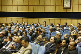 نشست صمیمانه کارکنان وزارت کشور با  رحمانی فضلی