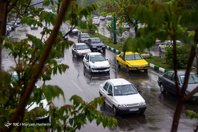 بارش باران بهاری در کرج