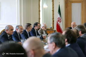 دیدار هیات موسسه مطالعاتی والدای روسیه با ظریف