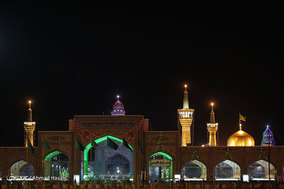 حال و هوای حرم مطهر امام رضا (ع) در شب مبعث پیامبر رحمت