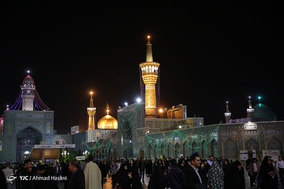 حال و هوای حرم مطهر امام رضا (ع) در شب مبعث پیامبر رحمت