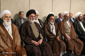 دیدار مسئولان نظام و سفرای کشورهای اسلامی با مقام معظم رهبری