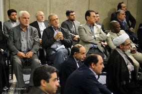 دیدار مسئولان نظام و سفرای کشورهای اسلامی با مقام معظم رهبری
