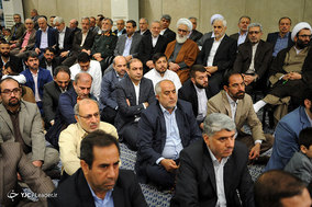 دیدار مسئولان نظام و سفرای کشورهای اسلامی با مقام معظم رهبری