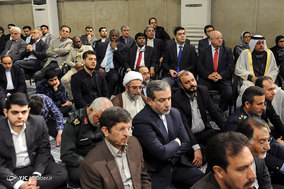دیدار مسئولان نظام و سفرای کشورهای اسلامی با مقام معظم رهبری