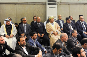 دیدار مسئولان نظام و سفرای کشورهای اسلامی با مقام معظم رهبری