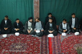 عمامه گذاری طلاب حوزه علمیه قم در روز مبعث