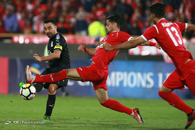 دیدار تیم های فوتبال پرسپولیس و السد