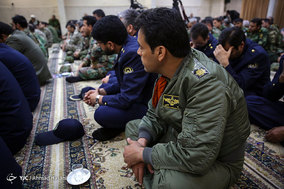 دیدار جمعی از فرماندهان لشگر 77 ثامن الائمه ارتش در مشهد با آیت الله علم الهدی