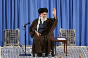 دیدار وزیر و جمعی از کارکنان وزارت اطلاعات با رهبر معظم انقلاب اسلامی