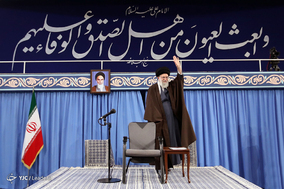 دیدار وزیر و جمعی از کارکنان وزارت اطلاعات با رهبر معظم انقلاب اسلامی