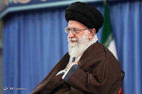 دیدار وزیر و جمعی از کارکنان وزارت اطلاعات با رهبر معظم انقلاب اسلامی