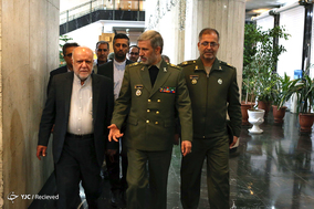 امضای تفاهم نامه قرارداد احداث خط انتقال گاز ایرانشهر به چابهار ما بین وزیر دفاع و پشتیبانی نیروهای مسلح و وزیر نفت