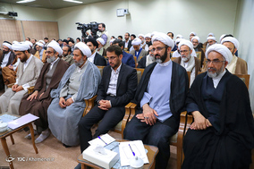 دیدار دست‌اندرکاران همایش نکوداشت حکیم طهران با رهبر معظم انقلاب