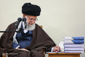 دیدار دست‌اندرکاران همایش نکوداشت حکیم طهران با رهبر معظم انقلاب