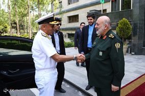 دیدار فرمانده نیروی دریایی هند با جانشین وزیر دفاع ایران