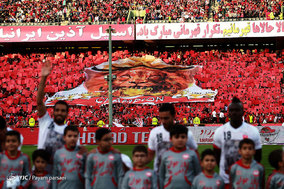 دیدار تیم های فوتبال پرسپولیس و سپید رود