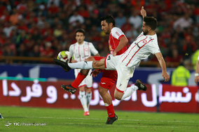 دیدار تیم های فوتبال پرسپولیس و سپید رود