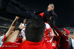 جشن قهرمانی تیم فوتبال پرسپولیس در لیگ برتر فوتبال