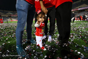 جشن قهرمانی تیم فوتبال پرسپولیس در لیگ برتر فوتبال