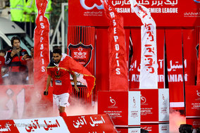 جشن قهرمانی تیم فوتبال پرسپولیس در لیگ برتر فوتبال
