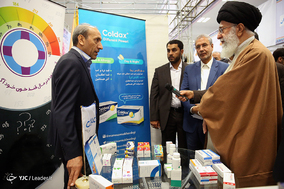 بازدید رهبر انقلاب اسلامی از نمایشگاه کالای ایرانی