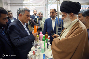 بازدید رهبر انقلاب اسلامی از نمایشگاه کالای ایرانی