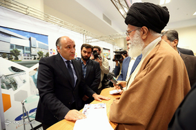 بازدید رهبر انقلاب اسلامی از نمایشگاه کالای ایرانی