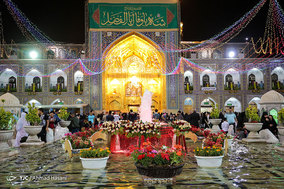 حال و هوای حرم مطهر رضوی در شب میلاد امام زمان (عج)