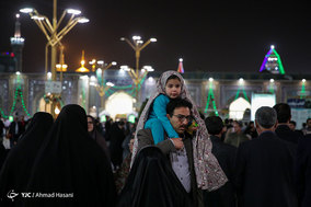 حال و هوای حرم مطهر رضوی در شب میلاد امام زمان (عج)