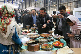 چهارمین جشنواره بین المللی غذای کشورهای عضو اکو در زنجان