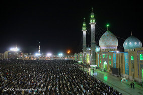 مسجد جمکران در روز میلاد حضرت مهدی(عج)