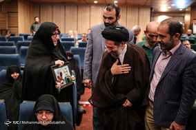 آئیین رونمایی از کتاب سرباز کوچک امام