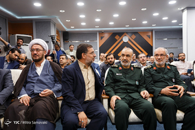 مراسم رونمایی بیش از 30 عنوان کتاب مرکز تحقیقات دفاع مقدس
