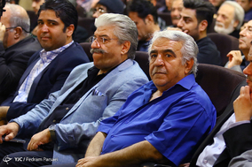 مراسم گرامیداشت مرحوم منوچهر چشم آذر