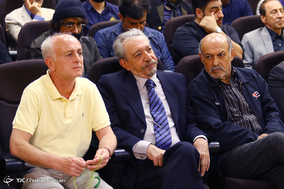 مراسم گرامیداشت مرحوم منوچهر چشم آذر